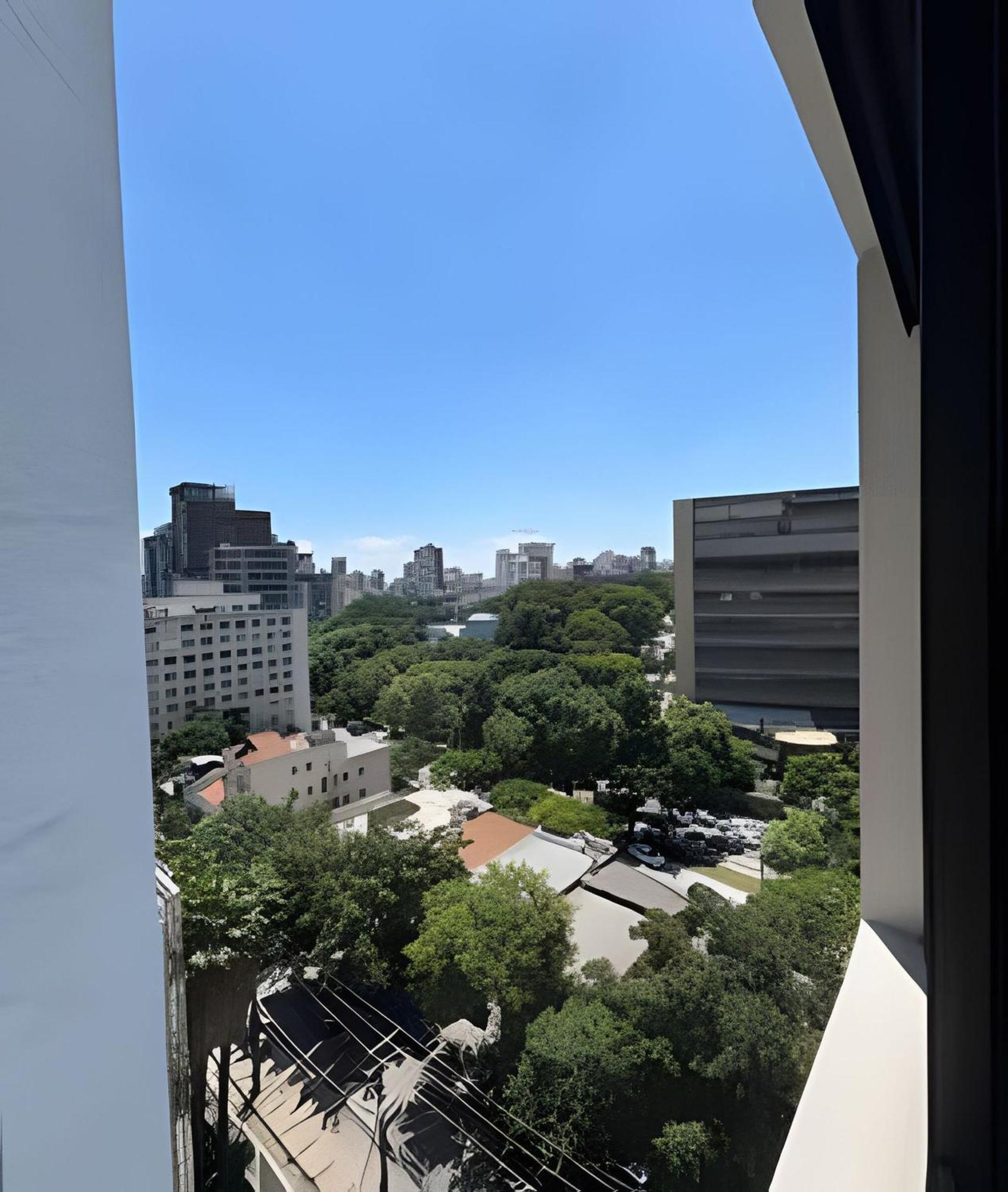 250m Do Centro De Convencoes Reboucas *